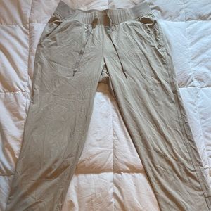 Tan stretchy Capri pants